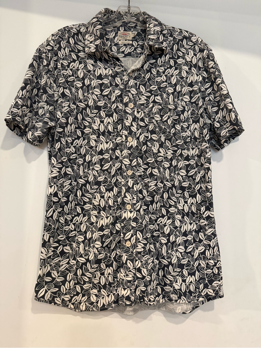 Faherty Organic Cotton Leaf Print Button Down Shirt Size S